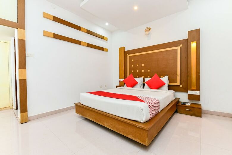 Hotel Oyo 9668 Chilanka Lake View Resort