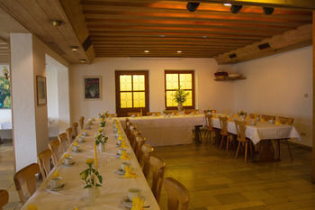 Hostal Landgasthof Zum Raben