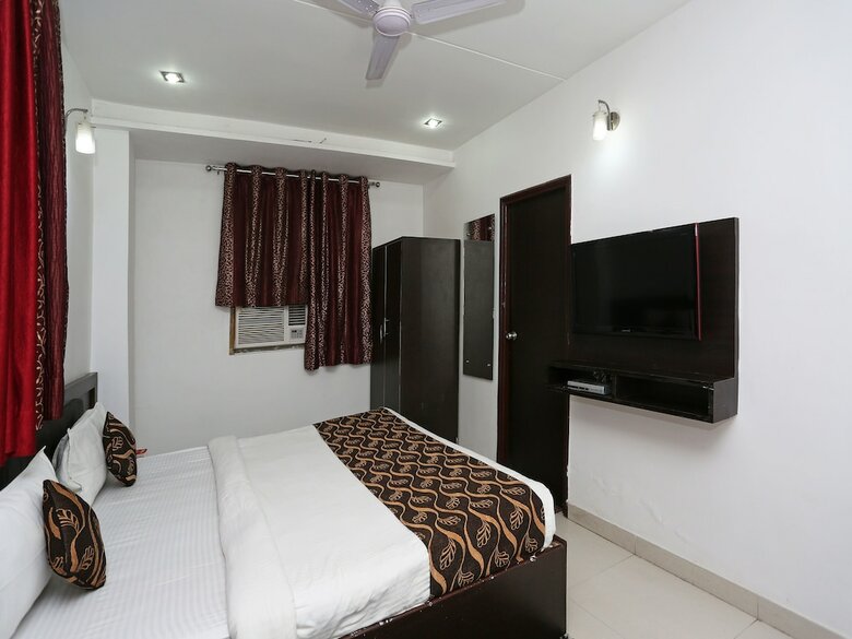 Oyo 9367 Hotel Taj Galaxy