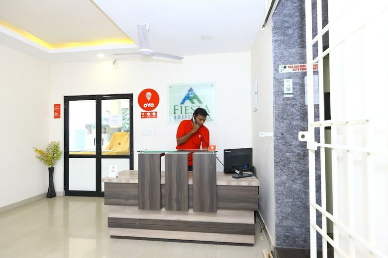 Oyo 2612 Hotel Fiesta House