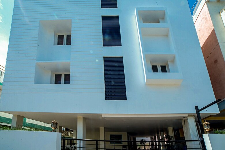 Hotel Oyo 6375 Perungudi