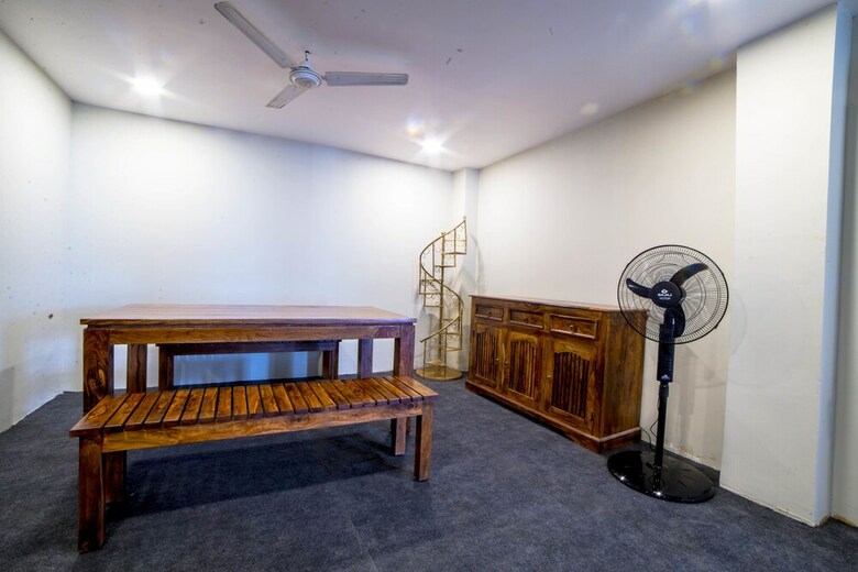 Hotel Oyo 6375 Perungudi