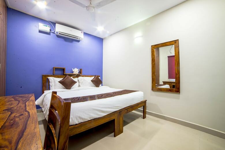 Hotel Oyo 6375 Perungudi