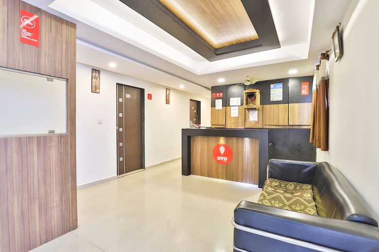 Oyo 6752 Hotel Apollo