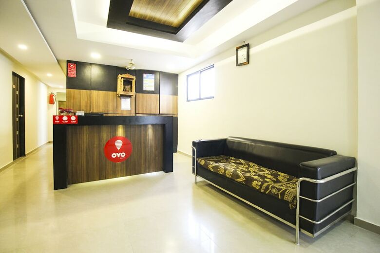Oyo 6752 Hotel Apollo