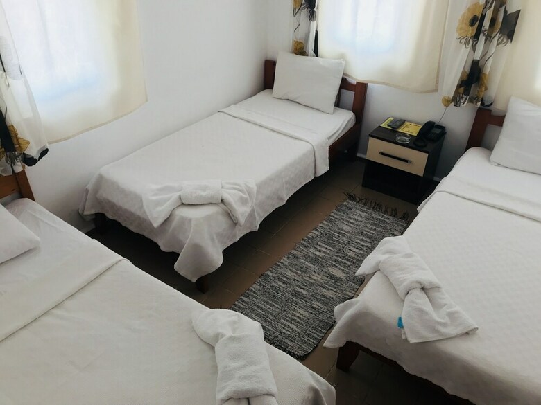 Hotel Cam Otel