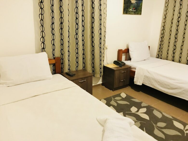 Hotel Cam Otel