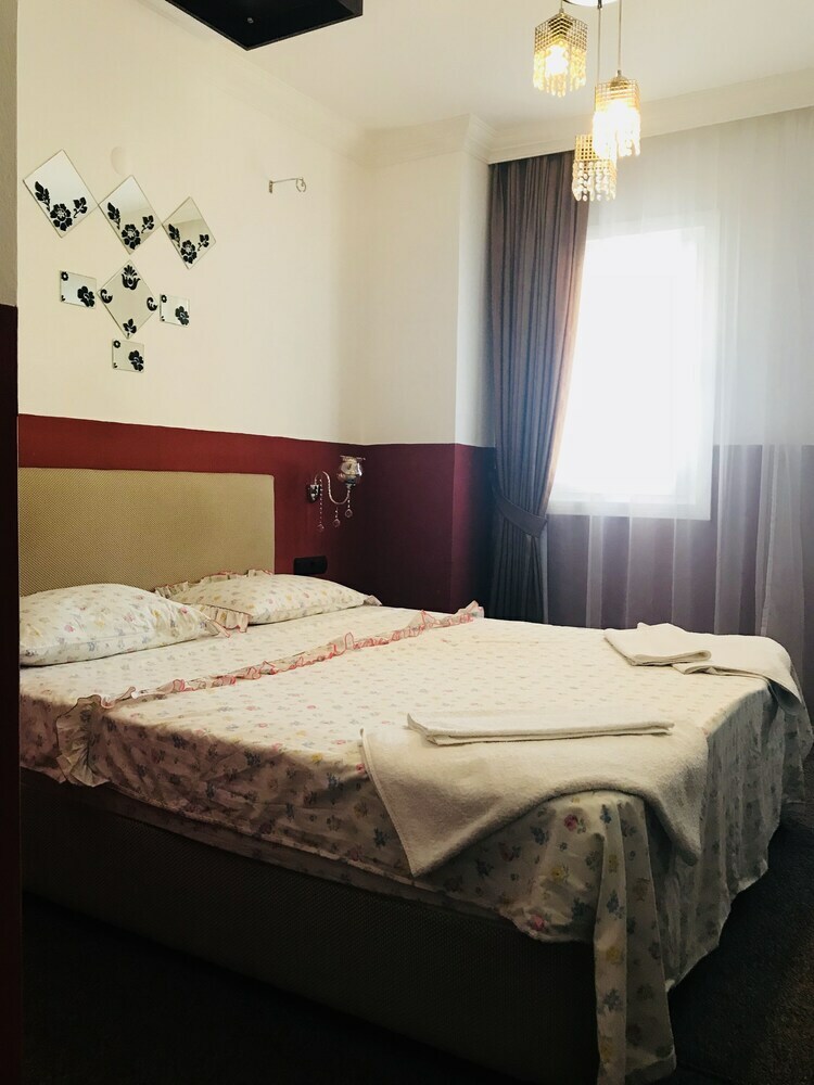 Hotel Cam Otel