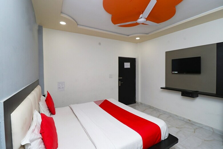 Hotel Aaradhya Residency