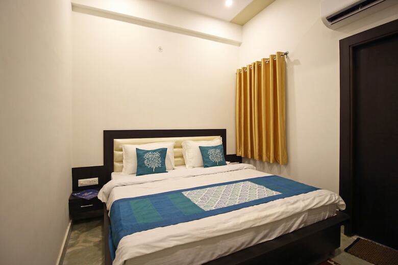 Hotel Aaradhya Residency