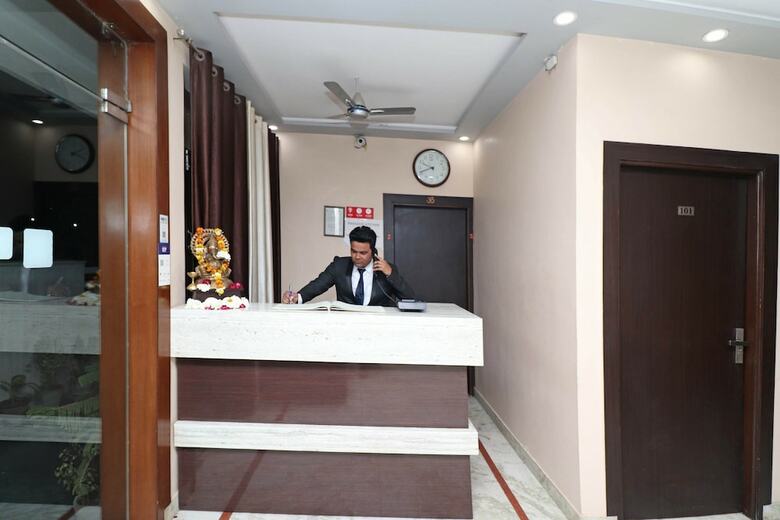 Hotel Aaradhya Residency