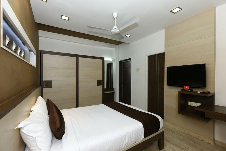 Hotel Oyo 9911 Apartment Shylee Niwas