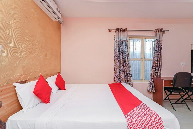Hotel Oyo 9592 Maharaja Palace Resort