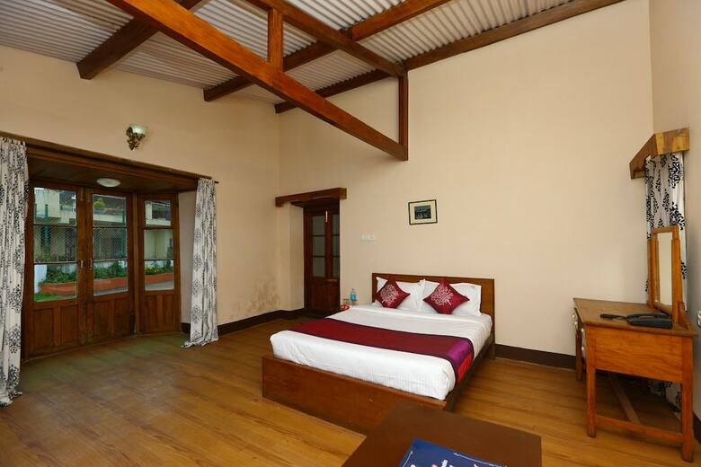 Hotel Oyo 9080 Hillwood Cottages