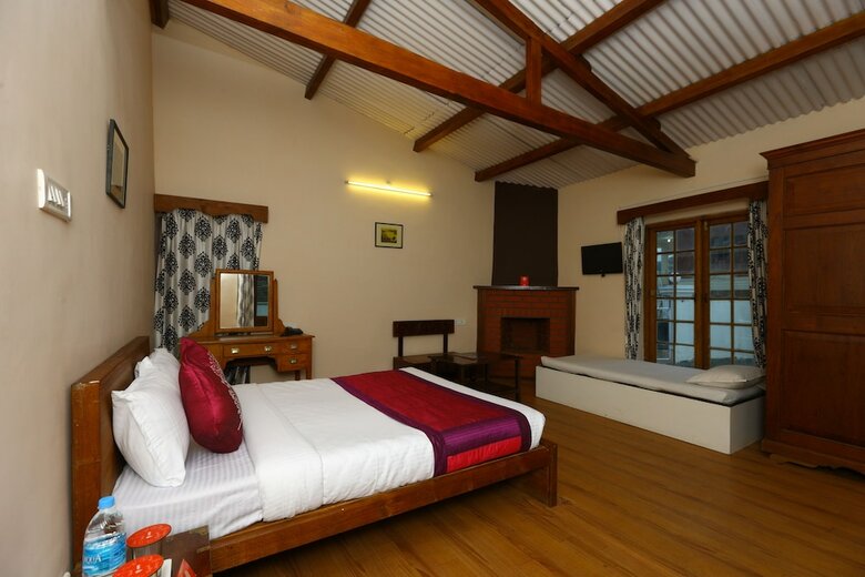 Hotel Oyo 9080 Hillwood Cottages