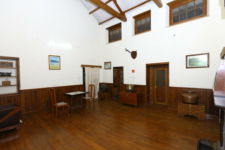Hotel Oyo 9080 Hillwood Cottages