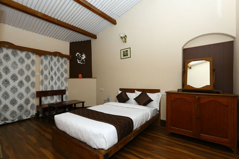 Hotel Oyo 9080 Hillwood Cottages