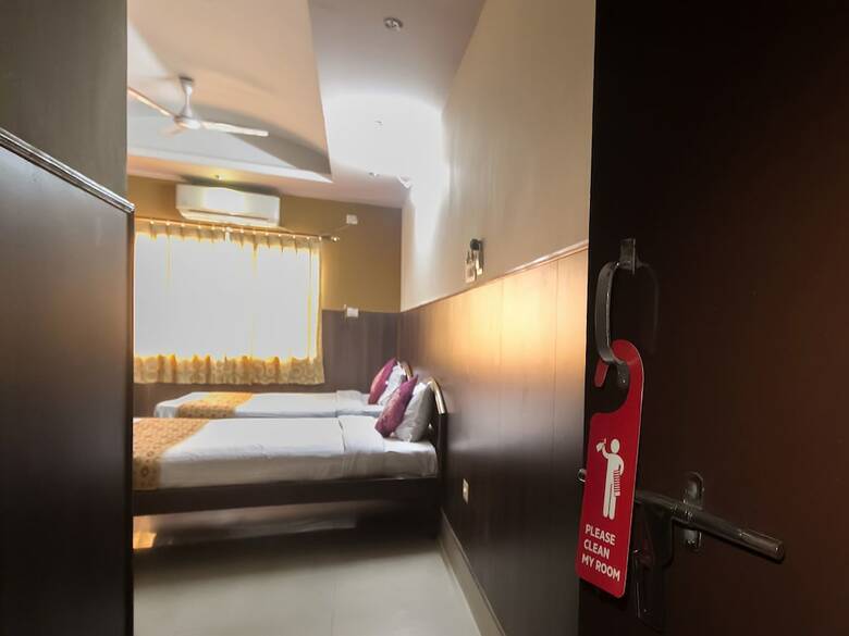 Hotel Oyo 6996 Near Beltola