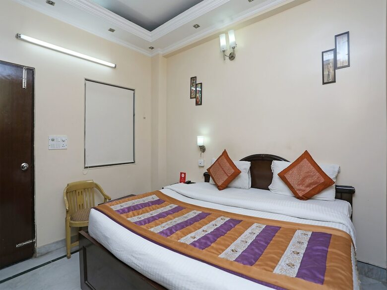 Oyo 9298 Hotel Sands Inn