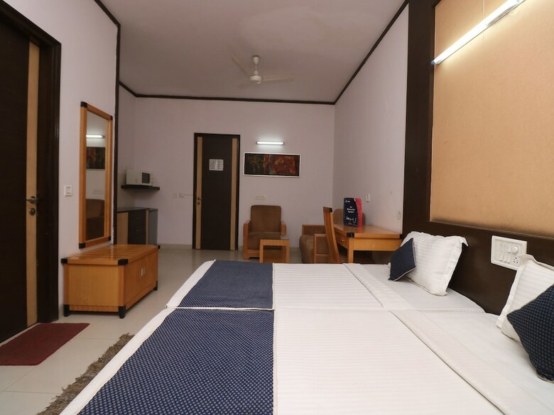 Hotel Oyo 10250 Elevate Residency