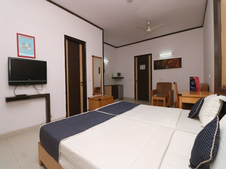 Hotel Oyo 10250 Elevate Residency
