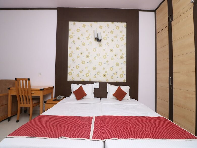 Hotel Oyo 10250 Elevate Residency