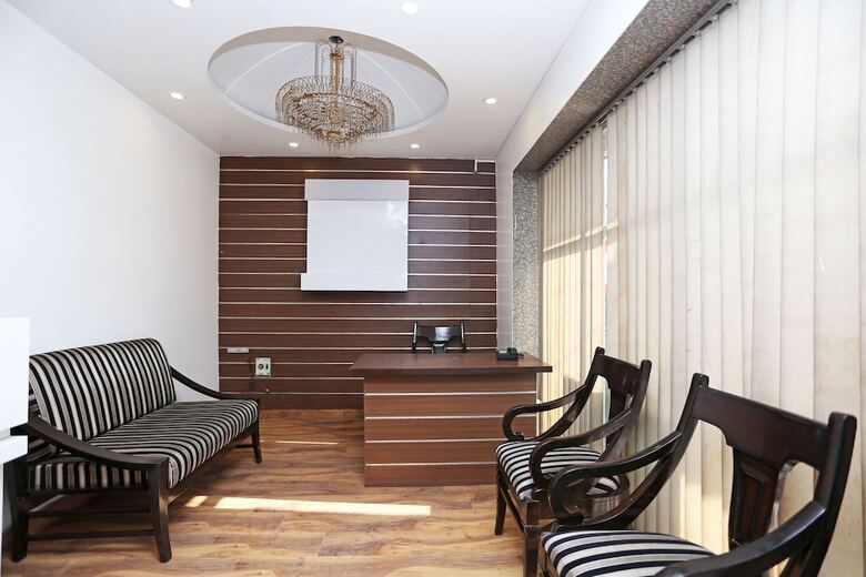 Hotel Oyo Flagship 061 Chodhary Mor Gt Road