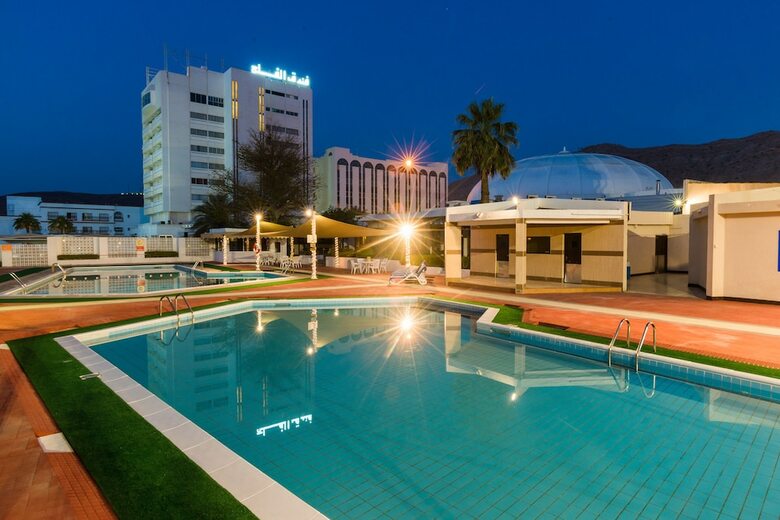 Al Falaj Hotel