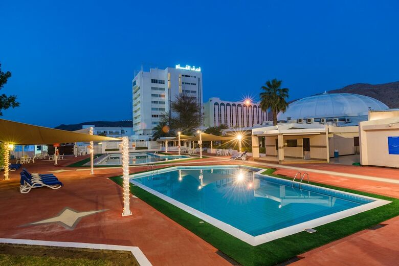 Al Falaj Hotel