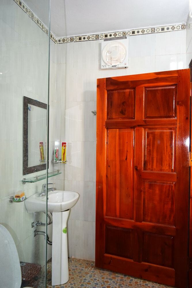 Hotel Van Long Family Homestay