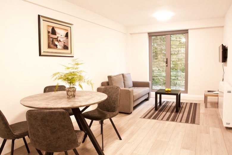 Apartamentos Kinsale Suites