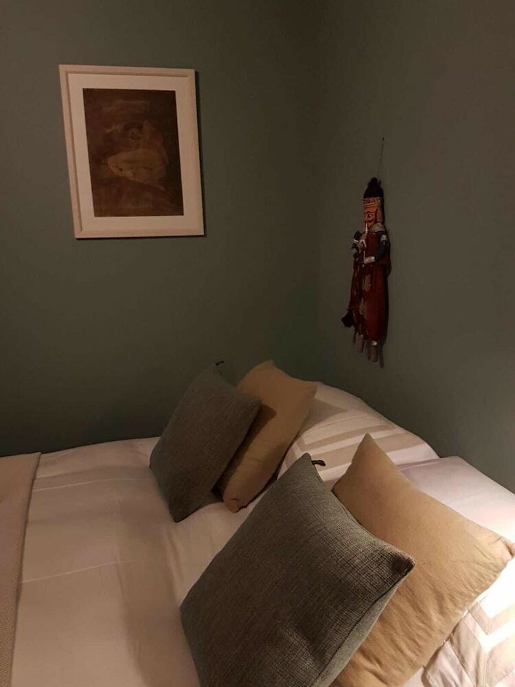 Claremount Apartments