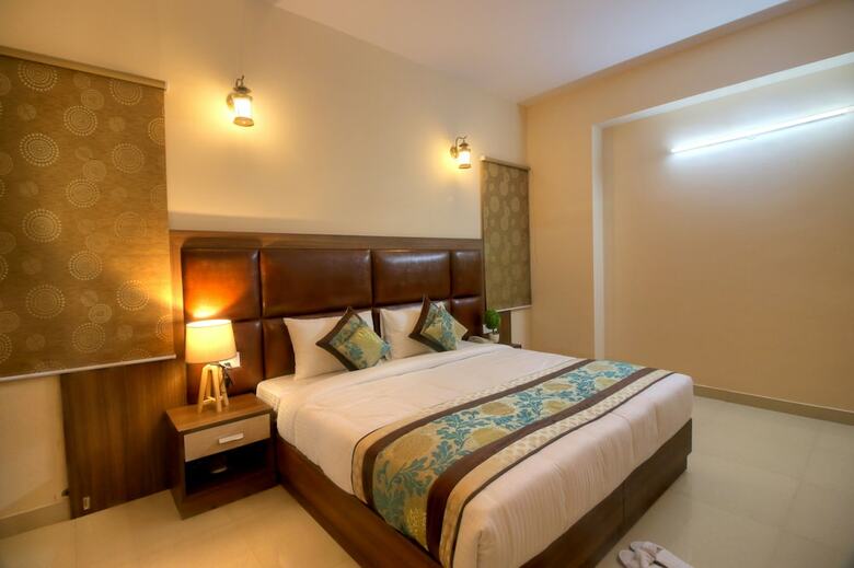 Hotel Atithi Suites