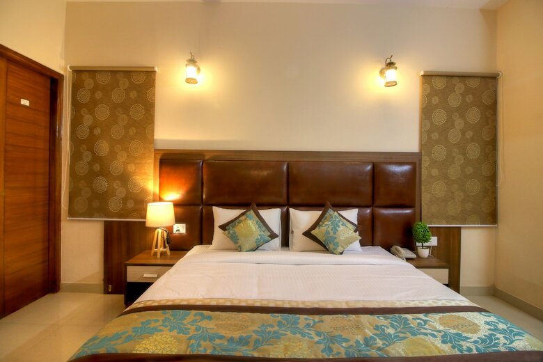 Hotel Atithi Suites
