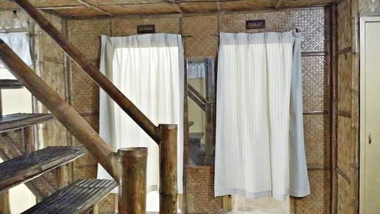 Hotel V House