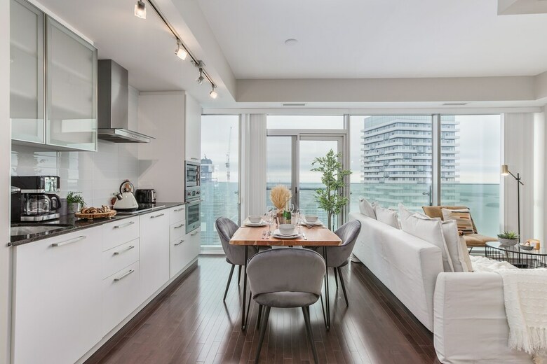 Quickstay - Upscale Condo (lake View)