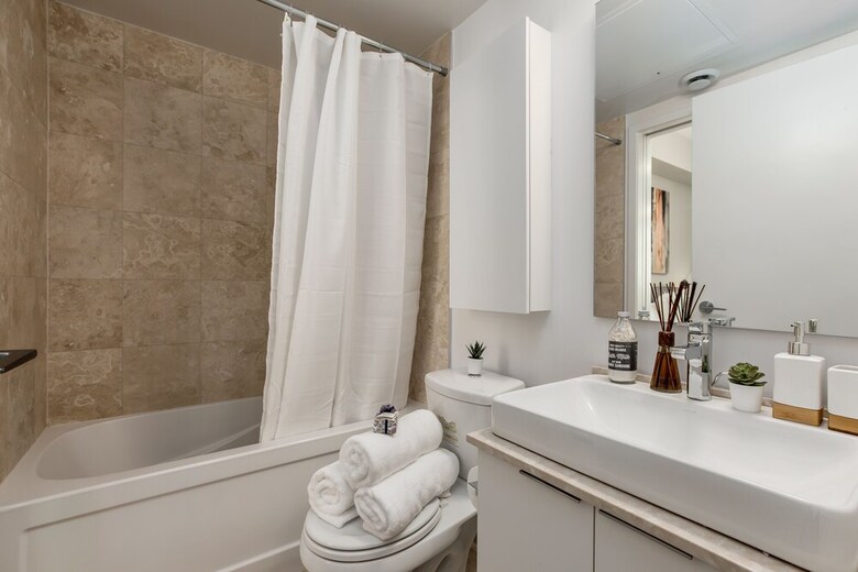 Quickstay - Upscale Condo (lake View)