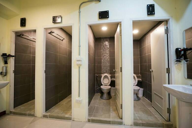 Hostal Oyo 928 Leaf Hostel