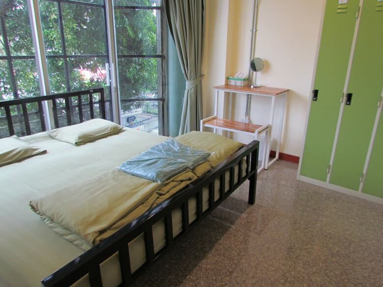 Hostal Oyo 928 Leaf Hostel
