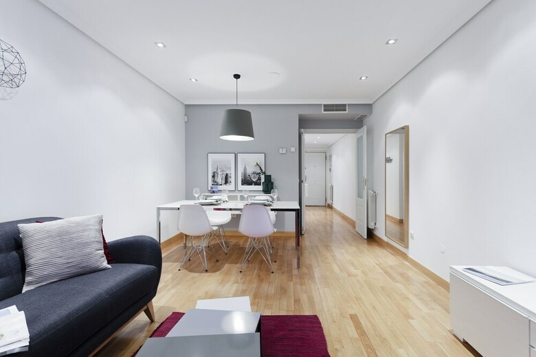 Ayala Apartment By Flatsweethome