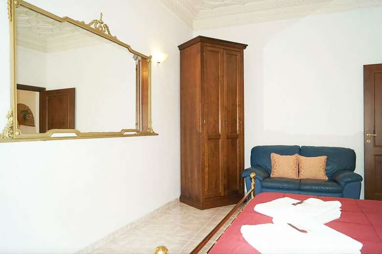 Caterina Embassy Apartment