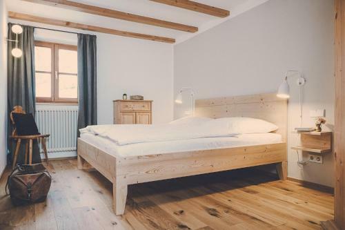 Hostal Aparthotel Ledererhof