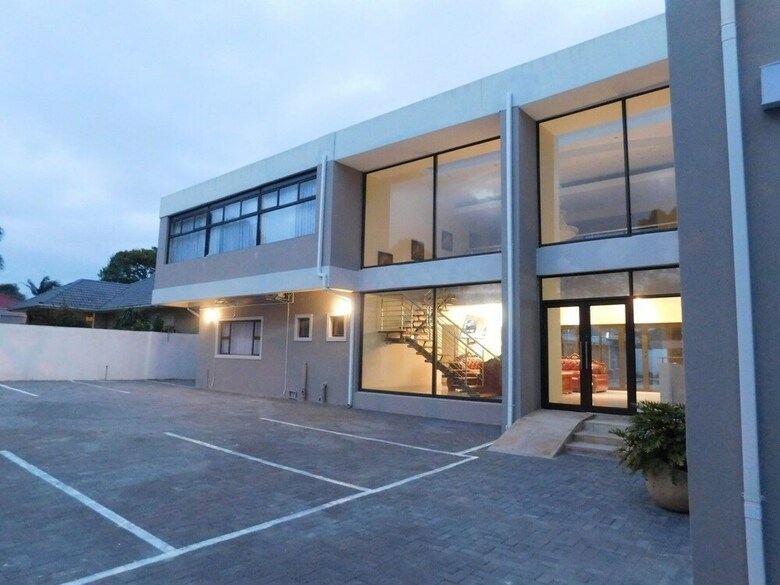Hotel Avalon Lodge