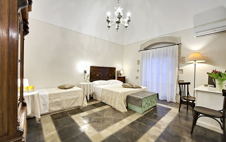 Hotel Sabbinirica