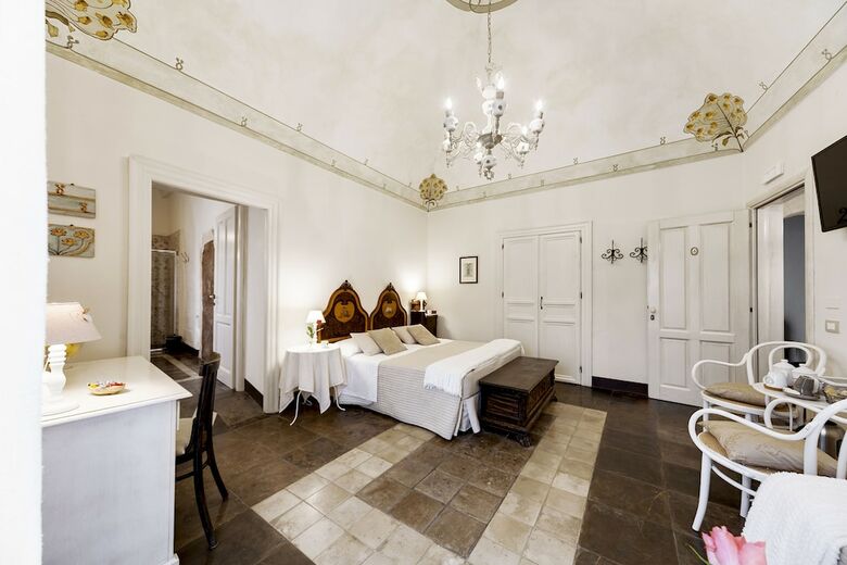 Hotel Sabbinirica