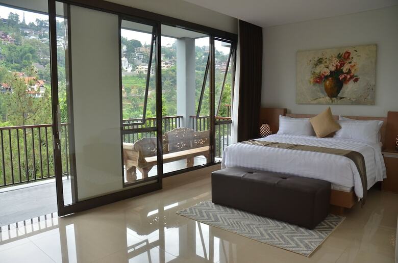 Cempaka 4 Villa Dago Private Pool