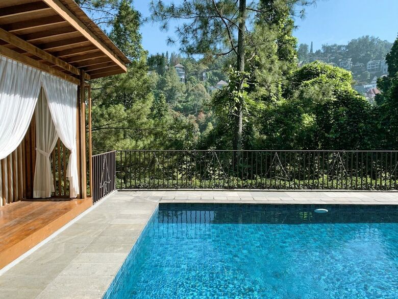 Cempaka 4 Villa Dago Private Pool