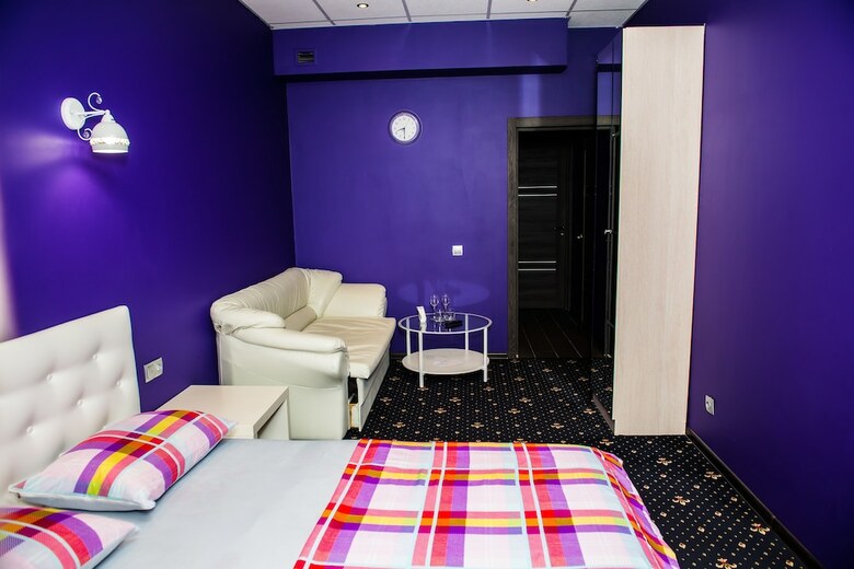 Hotel Plus