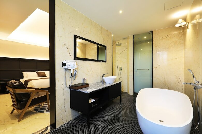 Uijeongbu Cloud Hotel