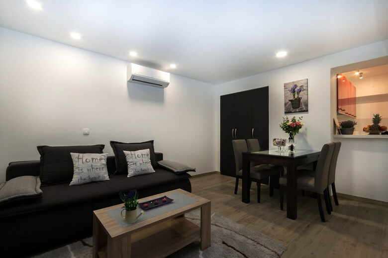 Amazing Apartments Near Center & Beaches